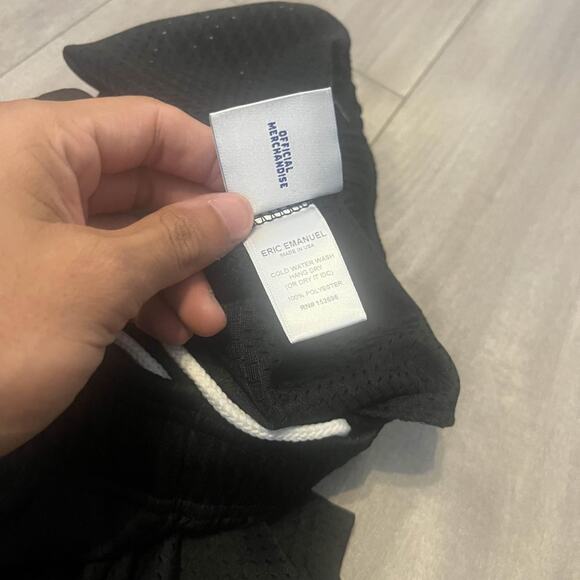 Large black eric emanuel shorts - Picture 2 of 4